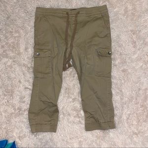 Khaki Cargo Capris